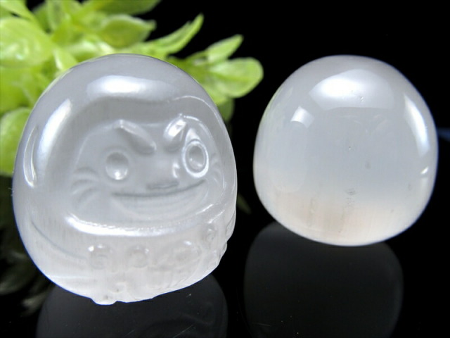 中国古美術・旧蔵御蔵・高冰白玉ブレスレット・天然石・古い刺繍盒付き・置物・裝飾品 中国古美術・旧蔵御蔵・高冰白玉ブレスレット・天然石・古い刺繍