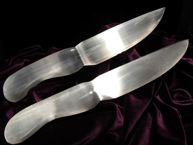 大剣置物 大サイズ 美品 キャッツアイセレナイト ナイフ 長さ約32cm-33cm 1個売り 聖母マリアのガラス 癒しの石 シルクのような繊維質 モロッコ産