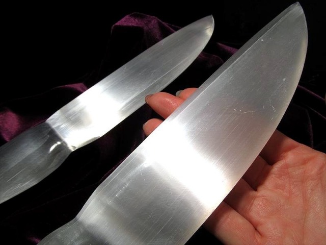 大剣置物 大サイズ 美品 キャッツアイセレナイト ナイフ 長さ約32cm