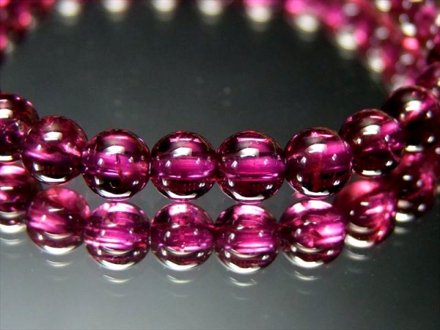 現品撮影の27粒 S級 1粒売り ロードライトガーネット 4.5mm-5mm 魅惑の
