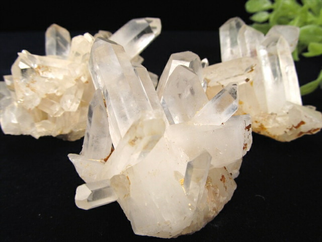 超稀少 マダガスカル産 タンジェリン水晶 クラスター 重さ60g-80g 疲労回復 知性や想像力を高める インテリア 一個売り マダガスカル産 パワーストーン 天然石