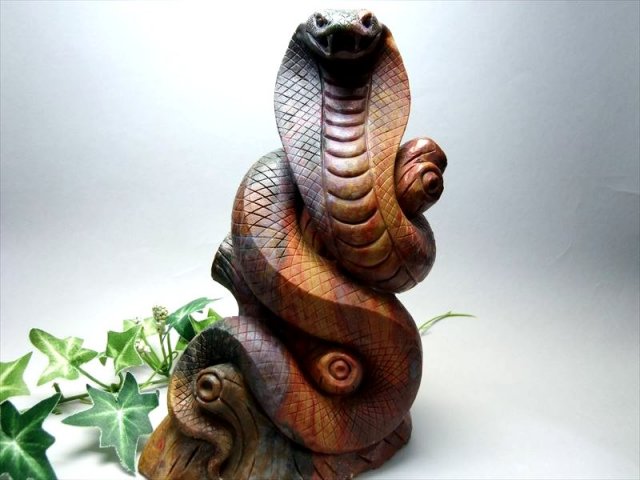 本物の質感 縁起物 ジャスパー ヘビ（白蛇）彫刻置物 高さ約186mm 約