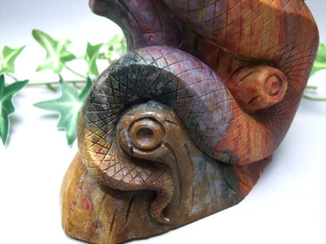 本物の質感 縁起物 ジャスパー ヘビ（白蛇）彫刻置物 高さ約186mm 約