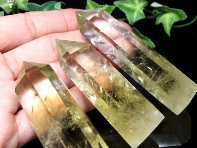 超透明 グラデーション系 4A シトリン ポイント(六角柱) 重さ