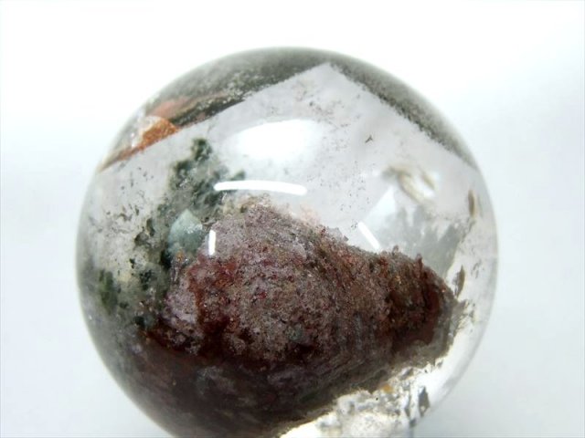 鋭角に聳え立つ霊峰 S級 千層 龍神 ファントムガーデンクォーツ 丸玉