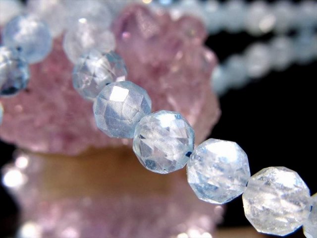 アクアマリン ボールカットワイヤーブレスレット 幅約4mm 3月誕生石 天使の石 キラキラ繊細カット アジャスター金具付き ブラジル産