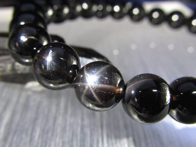 希少 スターモリオン 星彩黒水晶 ブレスレット 約8mm-8.5mm×25珠前後 中には六条スターが出る珠も 神秘的な星の輝き チベット産