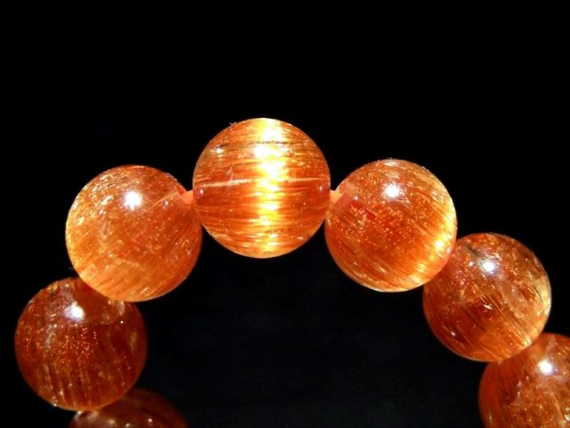 極上　キャッツアイ　オレンジルチルクォーツK230 再入荷困難の濃いオレンジカラー】【全面が美しいキャッツアイ