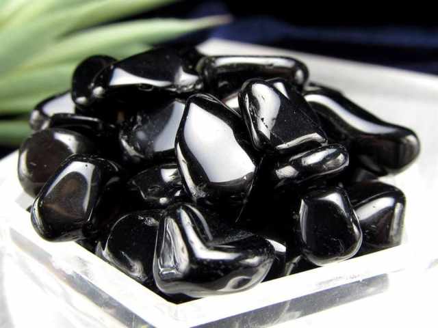 5Aランクの極上品質 黒水晶（モリオン）中粒 さざれ 約200g 粒約5mm