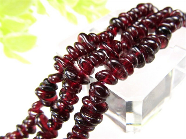 ガーネット さざれ連 約3mm-7mm 一連 約37-39cm 濃厚赤色 サザレ連