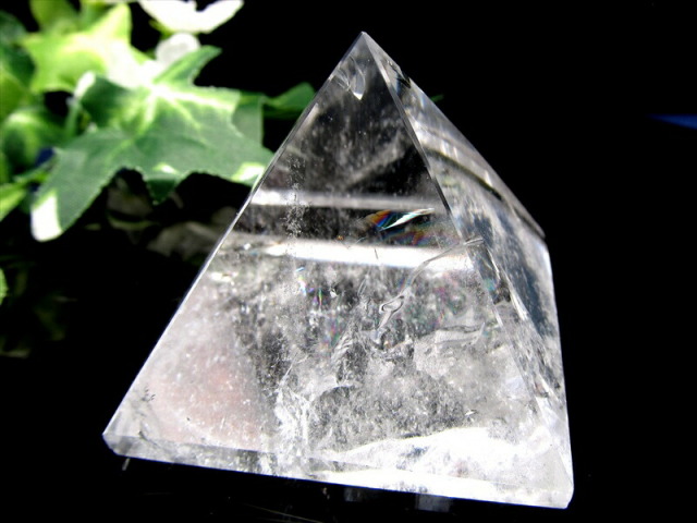 激レア レムリアン水晶 ピラミッド置物 高さ約39mm 重さ93.5g ギャランティーカード付 古代の叡智を封じ込めた水晶 レムリアンクリスタル