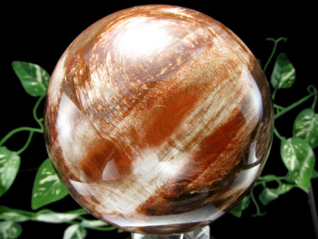 迫力の大玉 珪化木(ペトリファイドウッド)丸玉 台座付 重さ2550g 直径  