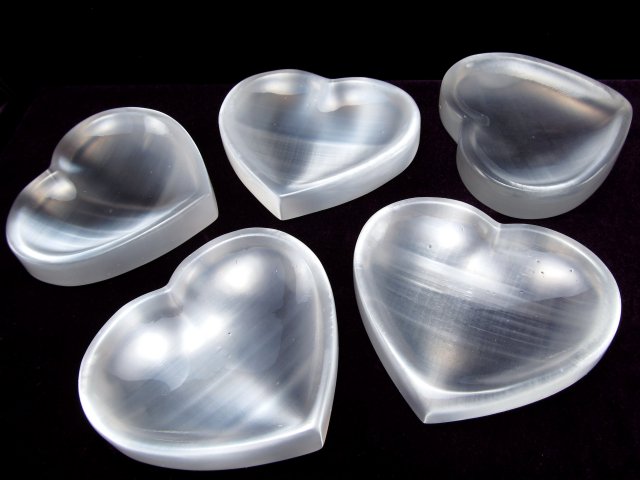 1個売り【ハート型 キャッツアイセレナイト プレート 皿】重さ80g-100g
