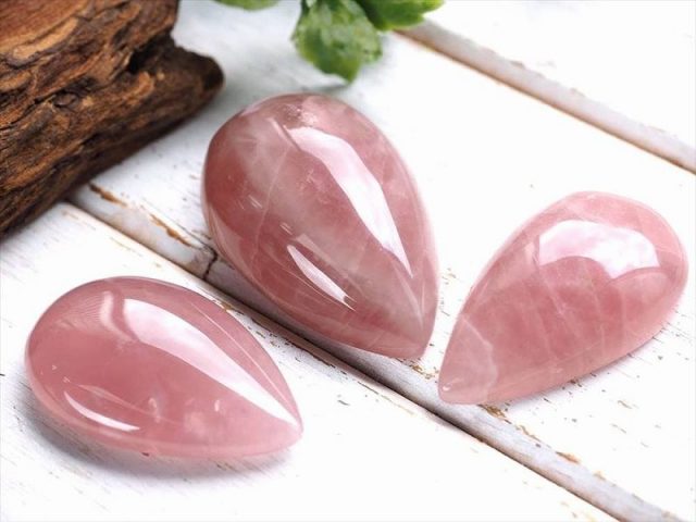 つやつや濃いピンク Mサイズ ディープローズクォーツ タンブル 3個セット 縦約35mm-40mm アフロディーテ の石