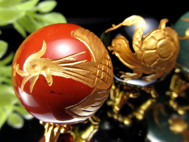 大吉開運 極上彫刻 最強守護石 縁起物 四神彫り 丸玉置物セット 4個