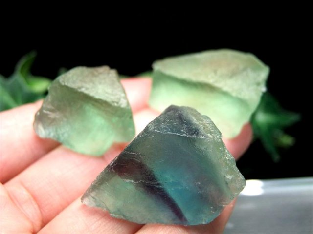 透明感あり グリーン&パープル フローライト 原石詰め合わせ 約200g