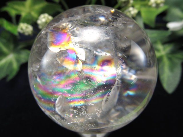 最良の虹！ 5A級 天然水晶 虹入り 丸玉 台座付き 重さ152.5g φ48mm レインボー水晶 すべての浄化と純粋さの象徴 極上天然石