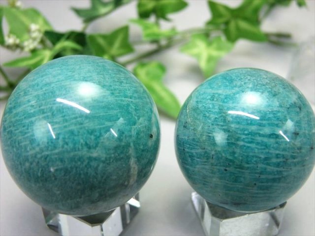 人気の霜降り & シラー アマゾナイト（天河石）丸玉 直径44mm-46mm 1個