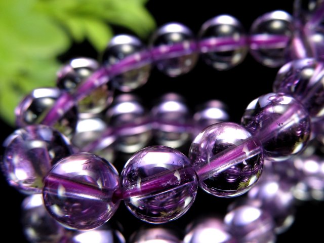 4A 艶やかなクリアパープル アメジスト 紫水晶 ブレスレット 約6.5mm-7mm×26珠 透明感抜群 愛の守護石 1点物 ブラジル産