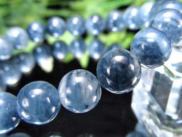 濃密な瑠璃色 幻想的なブルー ブルーガーデンクォーツ ブレスレット 9mm-9.5mm×21珠 知る人ぞ知る美しき希少石 思慮の石 一点もの ブラジル産 ss-30