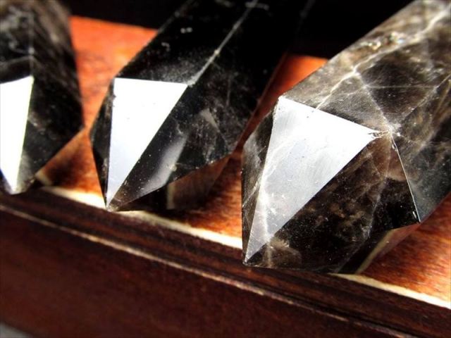 4A 黒水晶 モリオン ポイント 重さ 90g-100g まとめて撮影 希少 人気