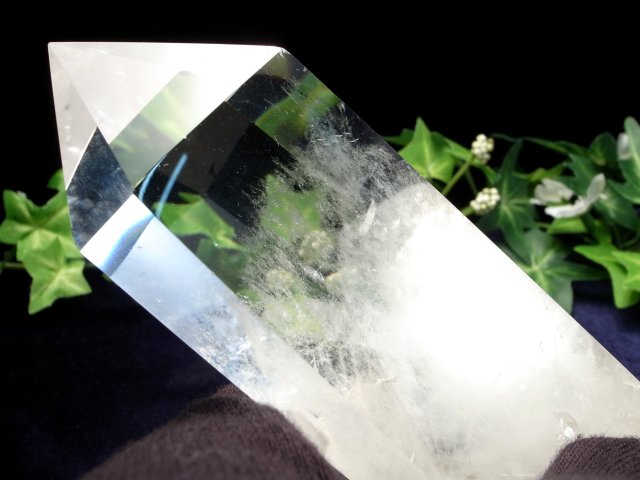 透明水晶 ポイント 六角柱 専用木製台座付き 高さ150mm 重さ386g 極上超透明 浄化 インテリア一点もの ブラジル産