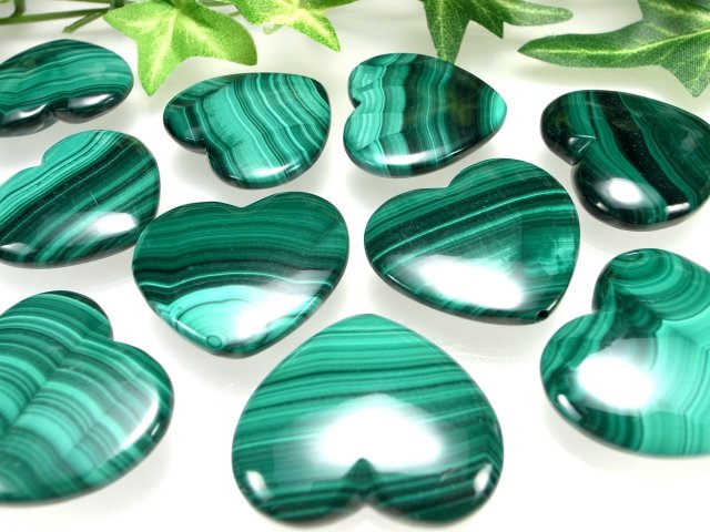 美しい縞模様 マラカイト ハート型 タンブル 重さ18g前後 幅約34mm 1個