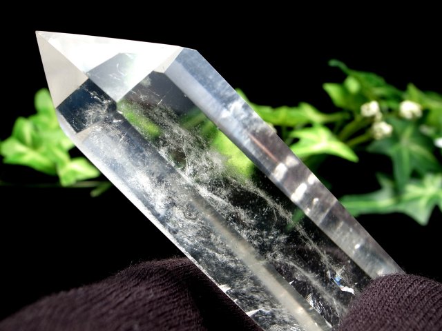 超透明！ 透明水晶 ポイント 六角柱 専用木製台座付き 高さ151mm 重さ192g 極上超透明 浄化 インテリア一点もの ブラジル産