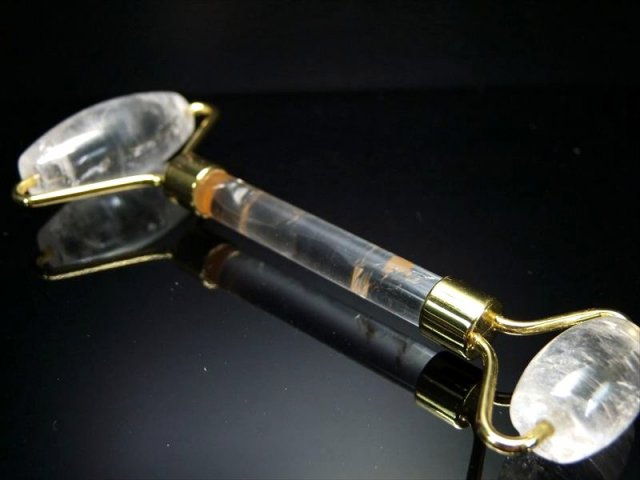 042263 天然水晶ローラー 超透明 天然水晶 美顔ローラー 1個売り 全長約140mm-145mm ハイ