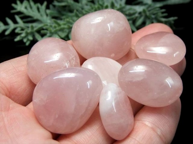 潤いピンク ローズクォーツ（紅水晶） タンブル 詰合せ 一袋約100g 約8