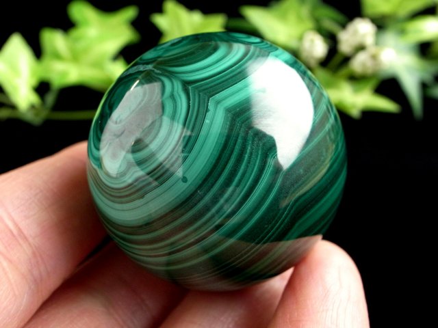 マラカイト丸玉 台座付 直径 約39mm 重さ 約120g 美麗繊細模様 濃厚