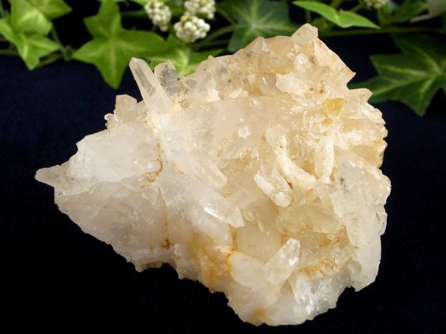 希少 国産原石 宮崎水晶（板谷水晶）クラスター 最大幅62ミリ ほんのりオレンジカラー ポジティブなエネルギーを引き寄せる 宮崎県 西米良村板谷産