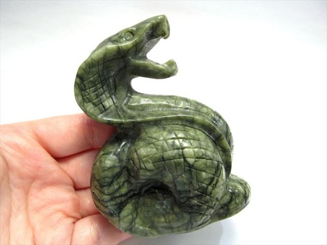 サーペンティン コブラ 蛇彫り 彫刻置物 1個売り 高さ80mm前後 へび
