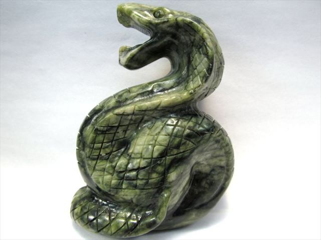 サーペンティン コブラ(蛇彫り) 彫刻置物 1個売り 高さ80mm前後 へび
