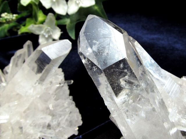 Lサイズ 1個売り 5A アーカンソー州産 水晶クラスター ギャランティーカード付き 箱サイズ 約6.5cm×6.5cm 世界トップレベルの美しい水晶