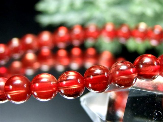 5A レッドアンデシン ブレスレット 5.5mm-6mm×35珠 全珠キャンディレッド 中性長石 本当の自分に近づく変化を促す石 チベット産