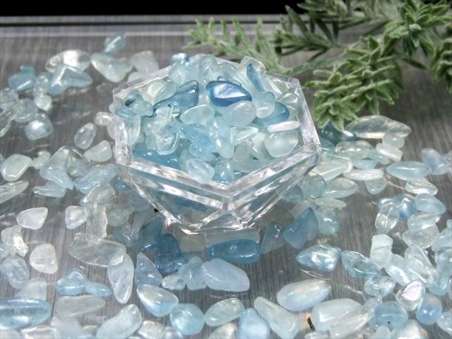 超透明タイプ アクアマリン さざれ 100g 約5ミリ-14ミリ 限定あるだけ