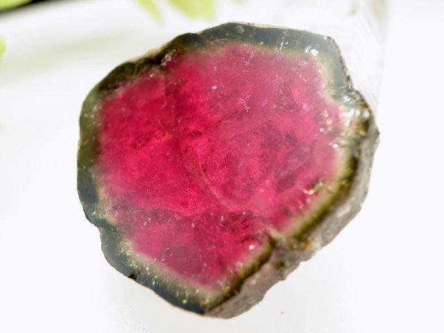 発色良好 ウォーターメロントルマリン ルース 重さ約4.7g 希少なバイ