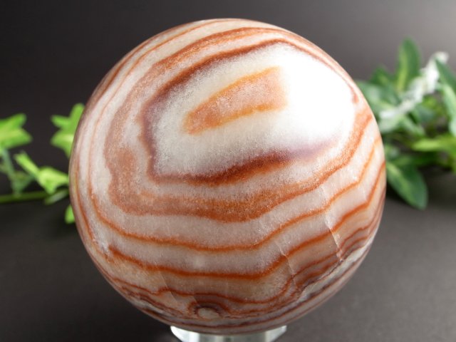 まるで豚肉！招財のお守り ポークストーン (豚肉石) 丸玉置物 台座付 重さ約492g 直径約70mm 少量限定 ネタ感満載！マニアック天然石