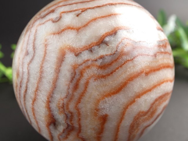 まるで豚肉！招財のお守り ポークストーン (豚肉石) 丸玉置物 台座付