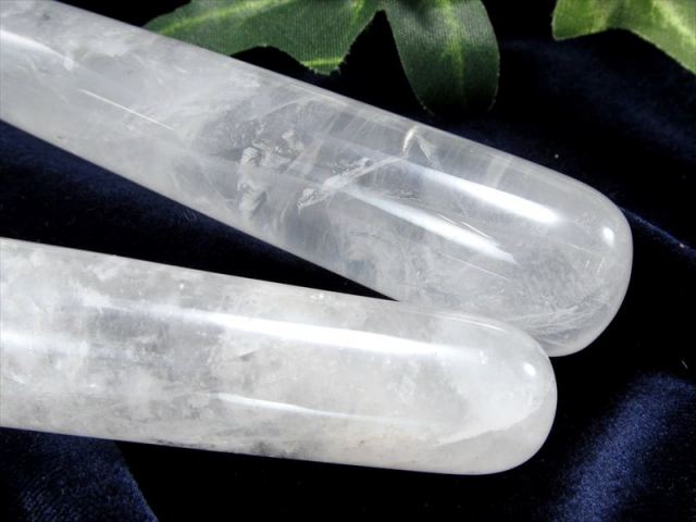 天然水晶 マッサージ棒 ストレート型 長さ約110mm前後 太さ約15mm-20mm