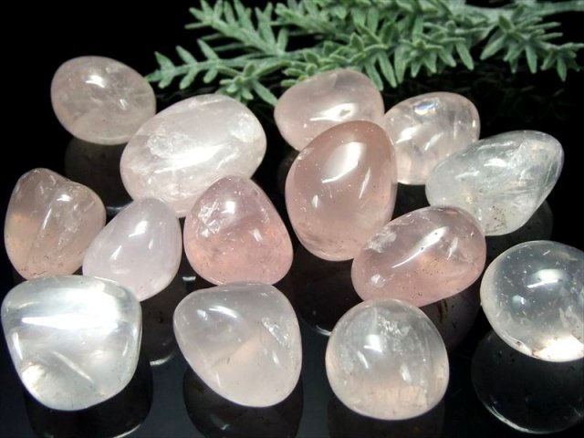 超希少モザンビーク産 ローズクォーツ（紅水晶）タンブル 詰合せ 一袋