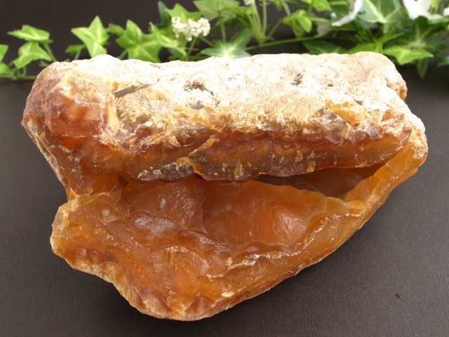 希少 国産原石 天然 赤瑪瑙 原石 重さ1002g 橙色瑪瑙 深く優しい癒しの象徴 巨大原石1kg超！ itk 北海道 瀬棚郡 今金町 花石産