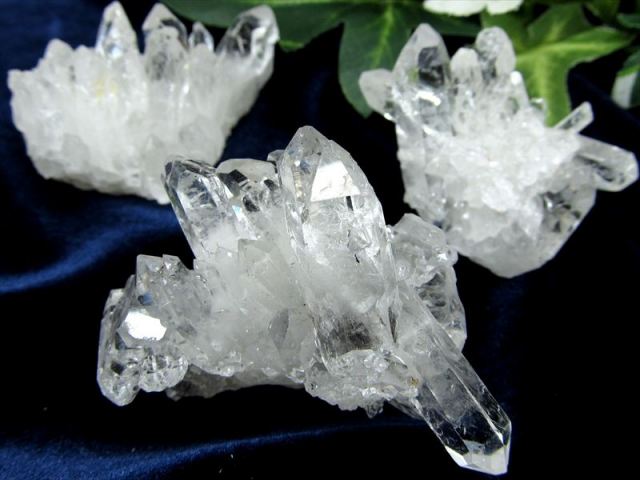 5A 現地画像有り トマス産 超透明水晶 クラスター Sサイズ 1個売り 49g以下のミニクラスター 透明度抜群 最高級 浄化 ブラジル