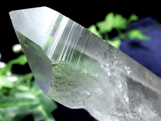 激レア！ レムリアンシードクリスタル 単結晶 原石 重さ182g 最大幅130mm 古代レムリアンの叡智を記録 シンギングクリスタル 一点もの