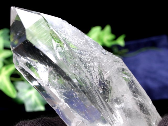 美しい成長痕 レムリアンルーツクォーツ クリスタル 重さ約68g 古代の叡智を封じ込めたクリスタル 清らかな力をもつ全能の石 ブラジル バイーア州
