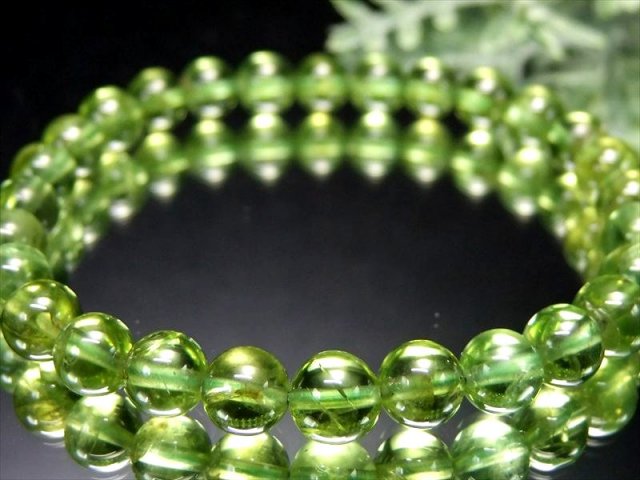 超透明 5A ペリドット ブレスレット 6.5mm-7mm×28珠 かんらん石 オリーブグリーン 8月誕生石 煌めく黄緑色 イブニングエメラルド 夜の宝石 一点もの