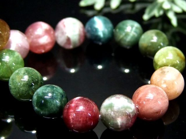 店頭展示中 4A+ キャッツアイ MIXトルマリン ブレスレット 8mm-8.5mm