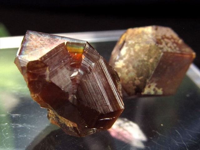 希少 国産原石 レインボー ガーネット(アンドラダイトガーネット) 原石