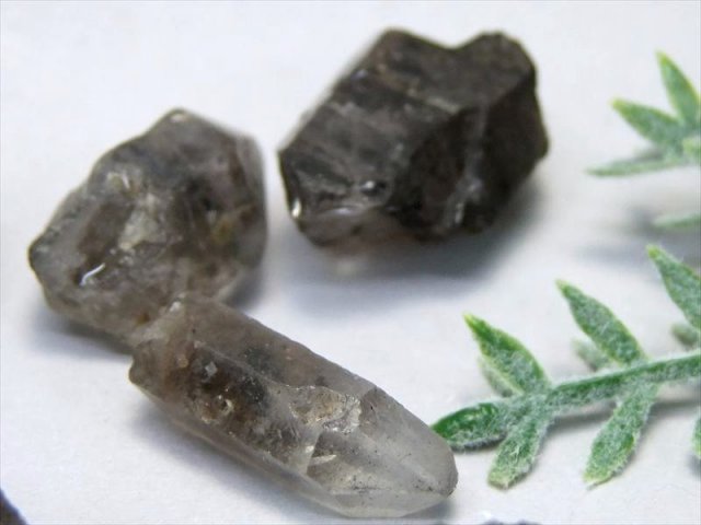 最強パワフル ブラックエレスチャル 骸骨水晶 ポイント原石 100gセット